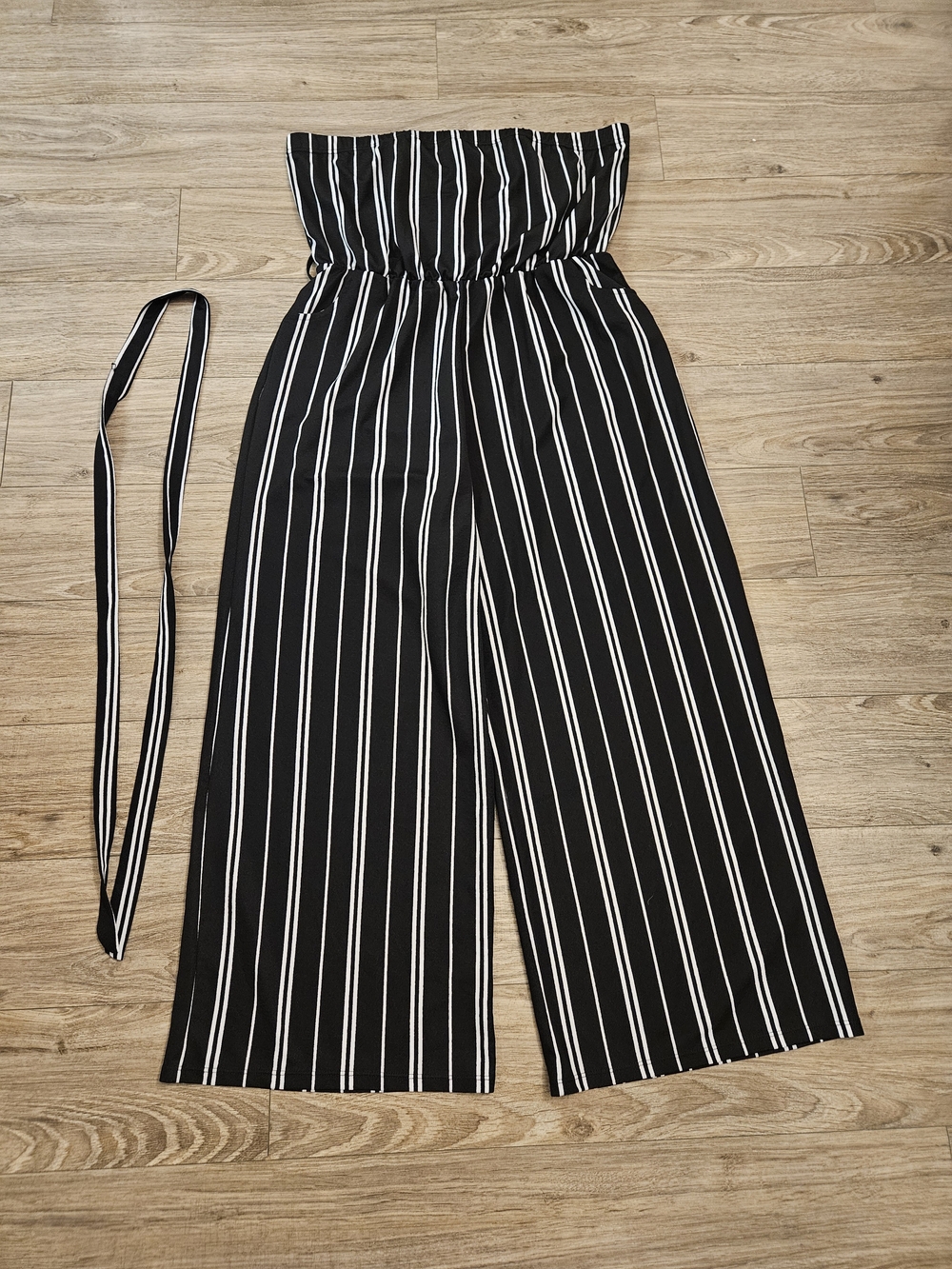 Black & White Vertical Stripe‎ Wide-Leg Jumpsuit with Removable Belt Size 3X